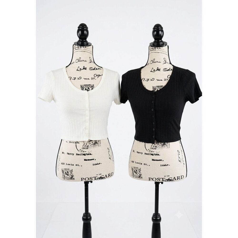 Henna Shoppe Love Tree Ribbed Button Up Crop Tops Lot of 2 Black White M NWT